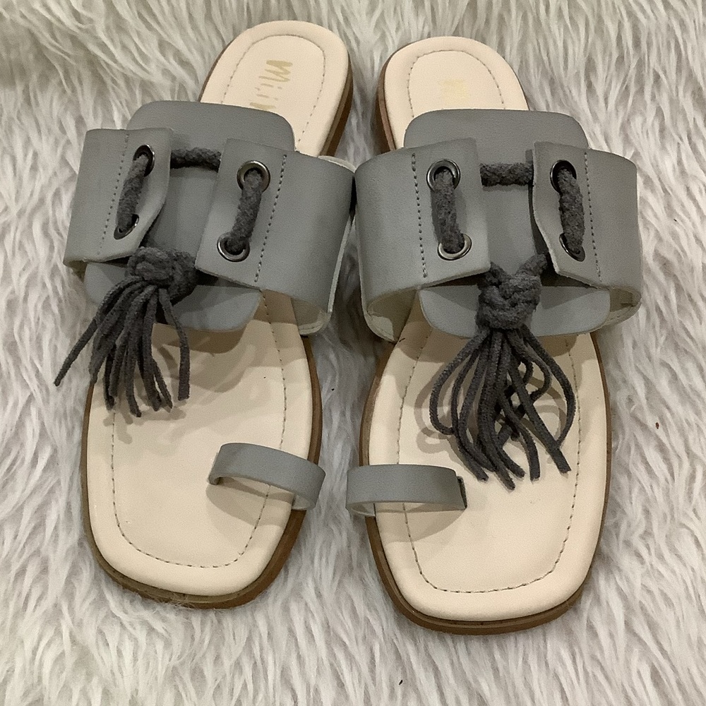 Miim women’s gray summer beach sandals size 8.5